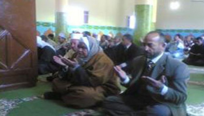 حلمي يفتتح مسجدًا بالقوصية والأوقاف تعكر الحفل!!