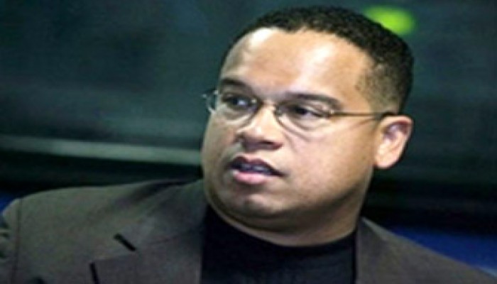 متطرفون يهود يقودون حملةً ضد عضو الكونجرس المسلم!!