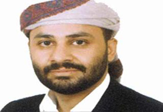 الشيخ حميد بن الأحمر.. العيش في جلباب الوالد