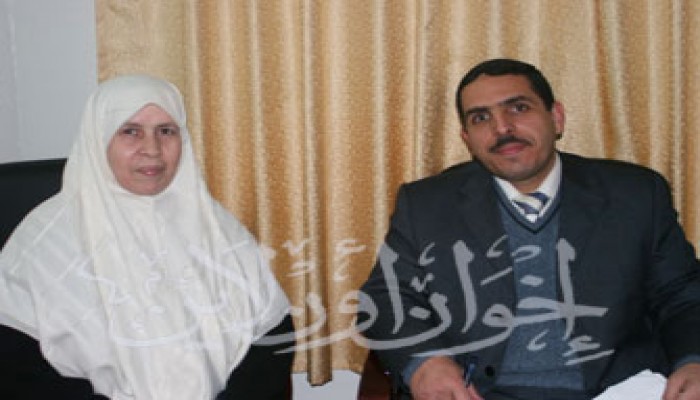 "أم نضال".. جامعة التربية على الشهادة