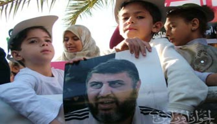 رئيس المحكمة العسكرية يبدي إعجابه بالسيرة الذاتية للدكتور بشر!!