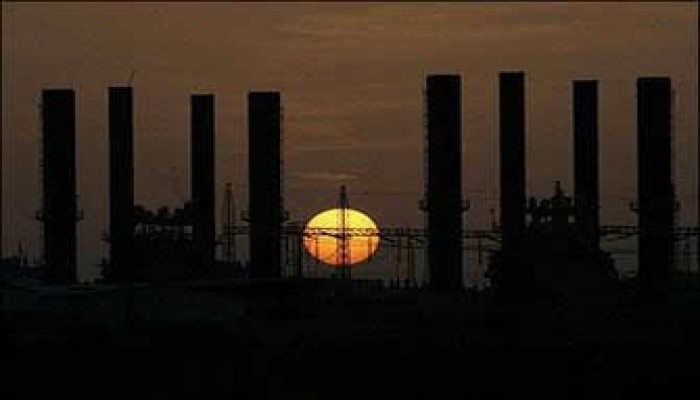 الملايين في أوروبا وخارجها يطفئون الأضواء ليلاً تحت شعار: (كلنا غزة)