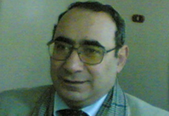 المناضلون في مقاعد العملاء