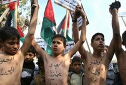 فكوا الحصار وافتحوا المعبر.. شارك بتوقيعك