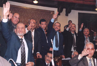 استجوابات جديدة تتهم الحكومة بالفساد وإهدار المال العام