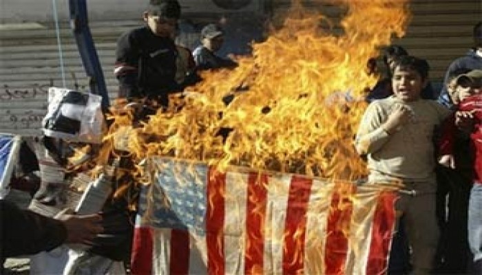 لبنان.. فعاليات واسعة في المخيمات لرفض زيارة بوش