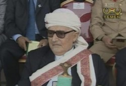 اليمن.. بحث خلافة الشيخ عبد الله الأحمر في مناصبه الثلاثة