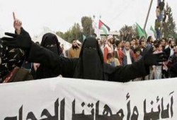 وصول حجاج غزة إلى رفح الفلسطينية واستقبال حافل على الجانب الآخر