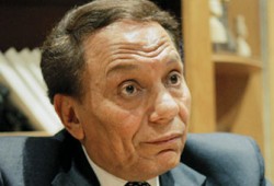 البحرين.. انتقادات شديدة لمسرحية "بودي جارد" ووزير الإعلام يعد بعدم عرضها