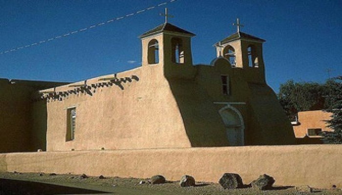 استطلاع: نسبة الأمريكان المنتمين للمسيحية في انخفاضٍ مستمرٍ