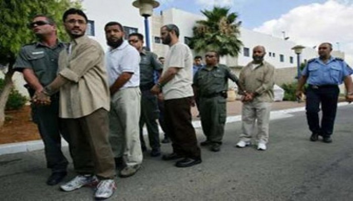 الأسرى الأردنيون الأربعة يهددون بالعودة إلى الإضراب