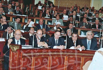 حكومة نظيف غير دستورية والبرلمان يبحث عن حل