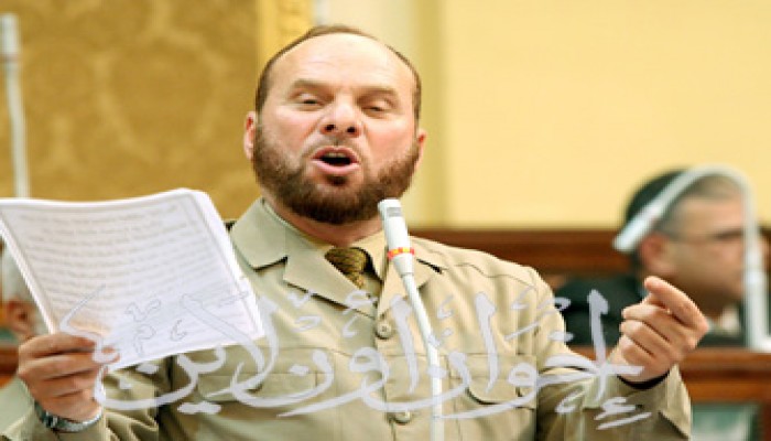 المسيري يحل مشكلة التكدس بالمحلة الكبرى ويجري قرعة تأشيرات الحج