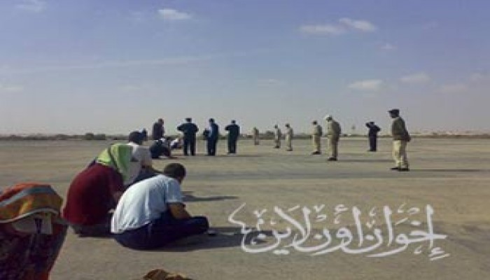 العالقون بمطار العريش يرفضون اتهامهم بالتسبب في حريق المطار