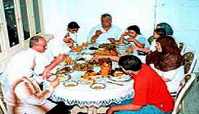 الزوجات ورفض بيت العائلة.. البحث عن المتاعب