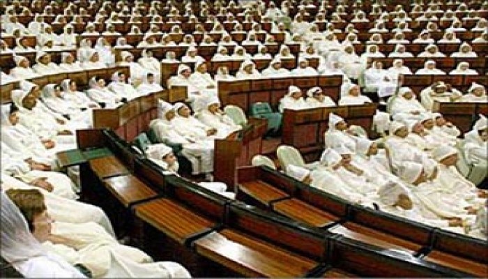 برلماني مغربي يطالب بمرسوم ملكي لضبط غياب النواب في الجلسات