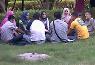 إلى الدعاة.. تعاونوا على حل مشاكل المراهقين (2)