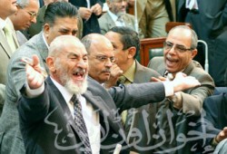 لبن ينتقد السماح بنجاح الطالب الحاصل على صفر في ثلاث مواد أزهرية