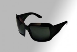 حيرة وتخبط.. حوَّلت حياتي لنظارة سوداء!!