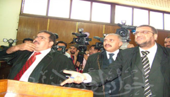 هيئة الدفاع عن الإخوان المحالين للعسكرية تستجوب اليوم أعضاء اللجنة المالية