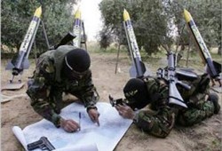 حماس تعلن دعمها لعملية قصف "زكيم" وتحذر الصهاينة من وحل غزة