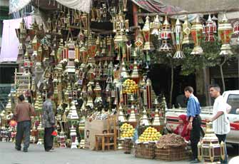 المدارس مع رمضان.. ميزانية الأسرة في خبر كان!!