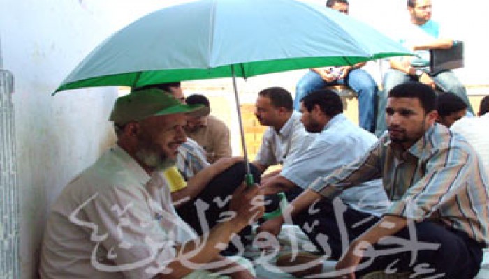 المفاجآت متواصلة في العرض الثامن للمحكمة العسكرية للشاطر وإخوانه