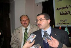 غزة.. إغلاق العيادة الخاصة عقوبة إضراب الطبيب