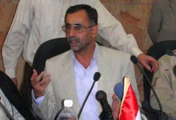 مقتل محافظ المثنى وفرنسا "تلقي الكرة" في ملعب العراقيين