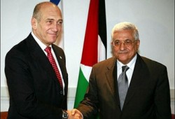 حماس تحذر من أهداف لقاء عباس وأولمرت وفلسطينيو الداخل يتحركون للوساطة