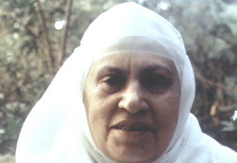 عامان على رحيل الداعية زينب الغزالي