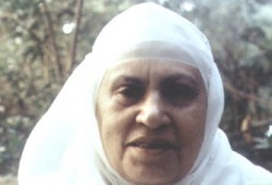 عامان على رحيل الداعية زينب الغزالي