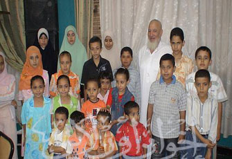 الشناوي يلتقي أُسر المعتقلين بالدقهلية