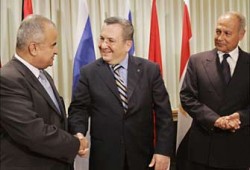 انتقادات فلسطينية لزيارة أبو الغيط والخطيب للكيان ومبادرة لحل أزمة رفح