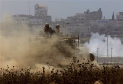 شهيدان في غزة وهنية يدعو لحماية الخيار الديمقراطي الفلسطيني