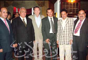 كلارك يطالب بالإفراج عن المحالين للقضاء العسكري وتعويض عائلاتهم