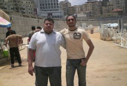 الإفراج عن المدوِّن معتز عادل واعتقال الجيزاوي