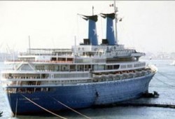 المصريون العالقون في جدة سينتظرون حتى السبت القادم!!