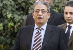 وفد من كتلة حماس في التشريعي الفلسطيني يلتقي عمرو موسى