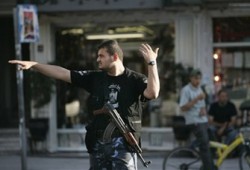 كذابو الزفة