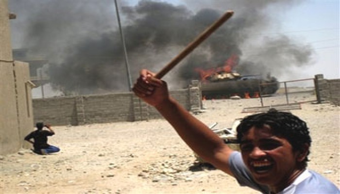 تفجيرات جديدة ببغداد والهاشمي يهدد بانسحاب "التوافق" من الحكومة