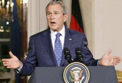 بوش يحظر دخول مسئولين لبنانيين وسوريين إلى الولايات المتحدة