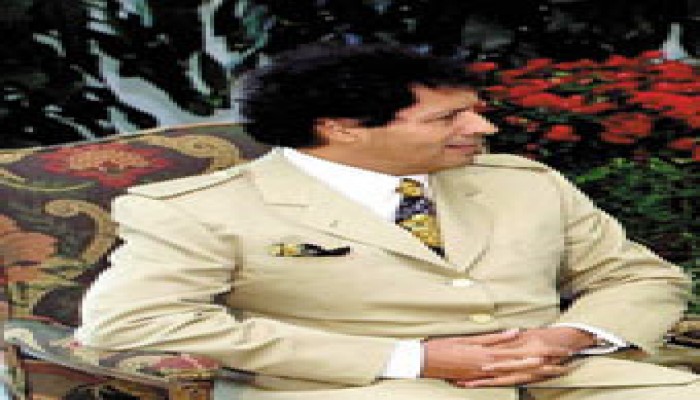 قذاف الدم يطالب بخلافة إسلامية ويصف الوضع العربي بالمخزي