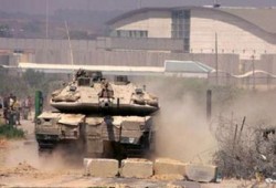 الصهاينة يتوغلون في غزة ويشددون الحصار على القطاع