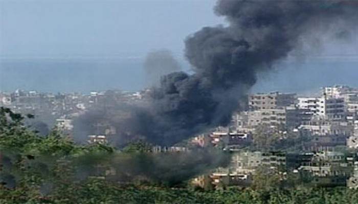 اشتباكات عنيفة بين الجيش اللبناني وفتح الإسلام وسط تدهور إنساني