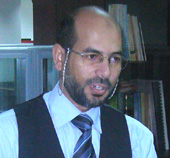 دموع الشيخ وجدي غنيم