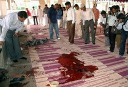مصرع  14 مسلمًا في الهند إثر هجوم بقنبلة وإطلاق نار على أحد المساجد