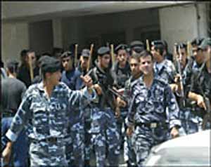 الاحتلال الصهيوني يقتل جنينًا بنابلس وبدء تنفيذ الخطة الأمنية في غزة