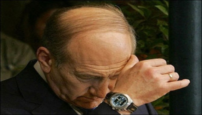 رياح "تقرير فينوجراد" تعصف بأولمرت ومظاهرات تطالبه بالاستقالة