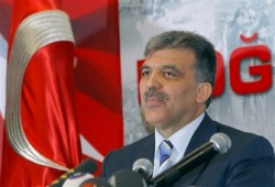 تركيا تتجه لانتخابات مبكرة بعد تأييد المحكمة الدستورية طعن العلمانيين